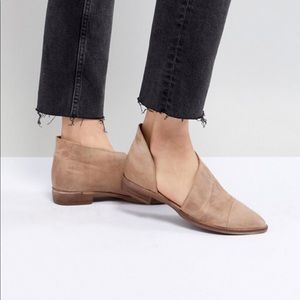 ⭕️Sold⭕️NEW Free People Royale Flat Beige Size 28